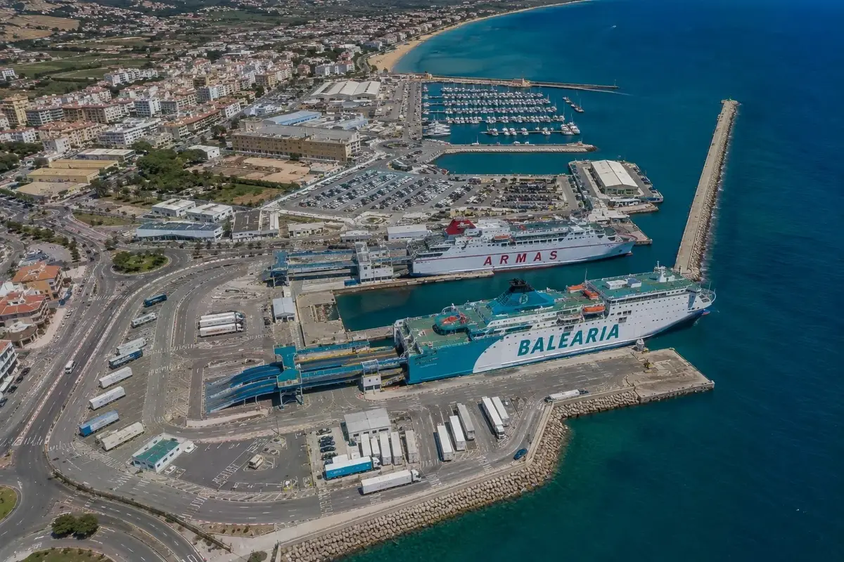 Fergereise og havneinformasjon for Dénia–Formentera