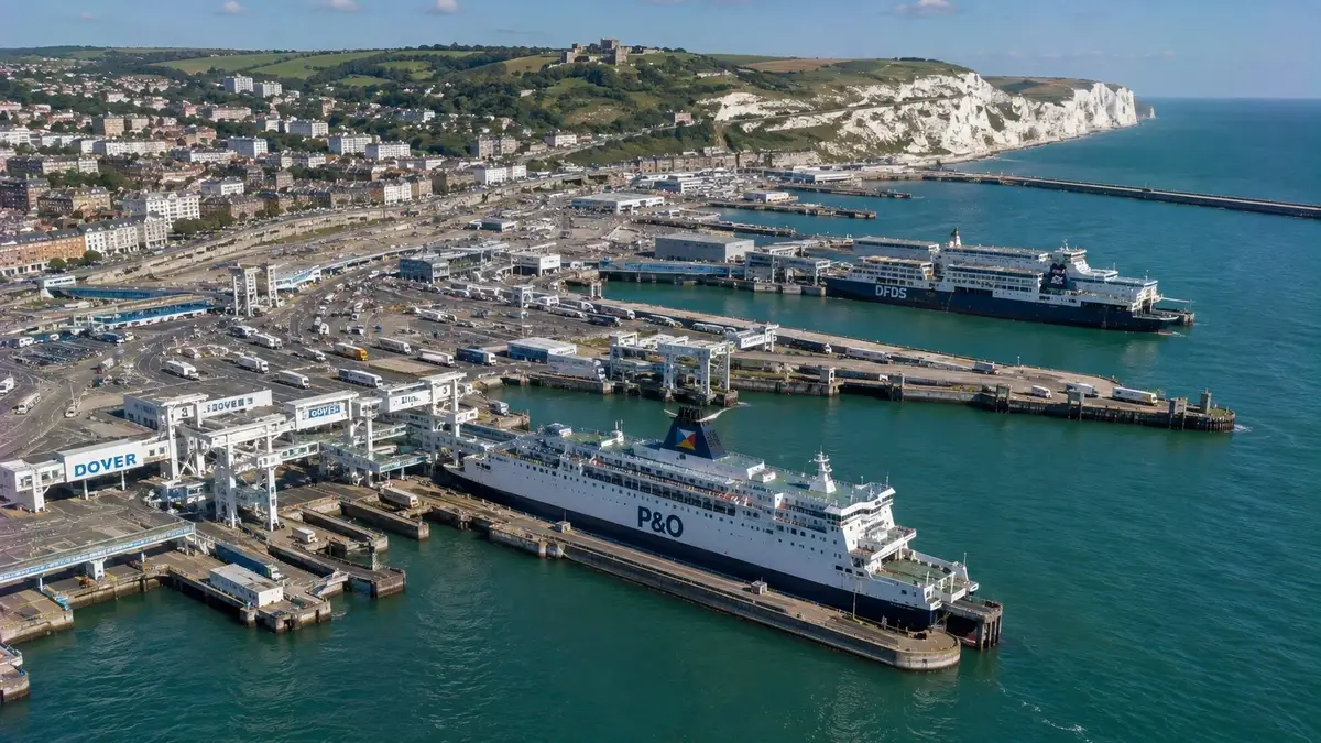 Fergereise og havneinformasjon for Dover–Calais