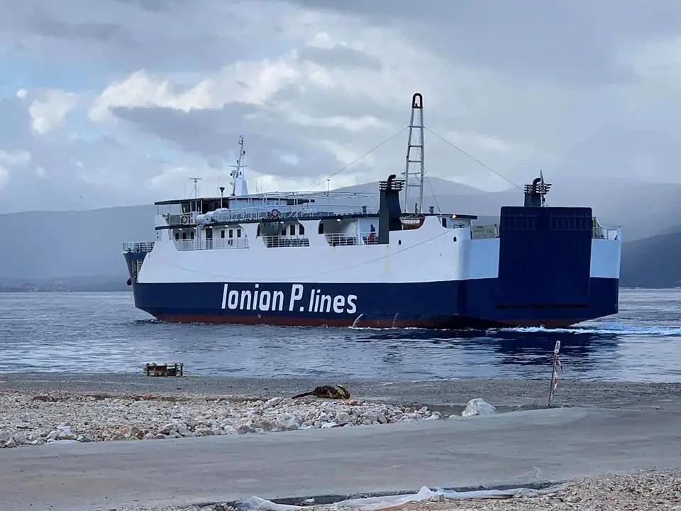 Fergereise og havneinformasjon for Vasiliki, Lefkada–Frikes, Ithaca